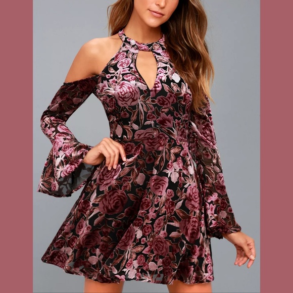 Lulus Dresses & Skirts - Lulu's Plum Purple Velvet Floral Print Dress S NWT